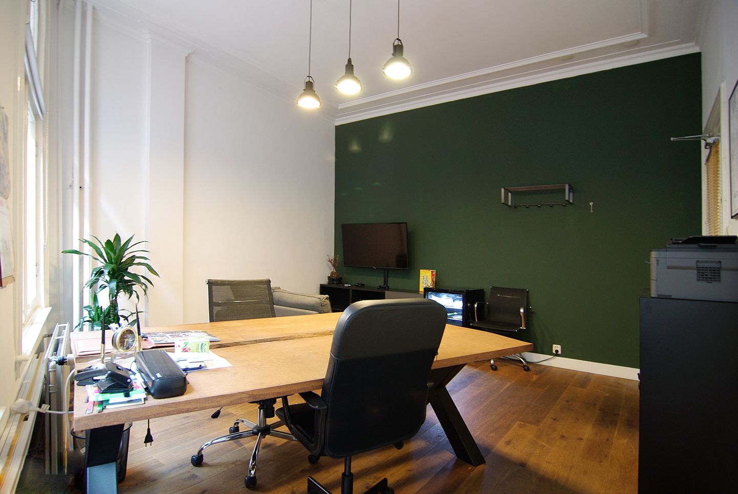 View photo 5 of Warmoesstraat 149