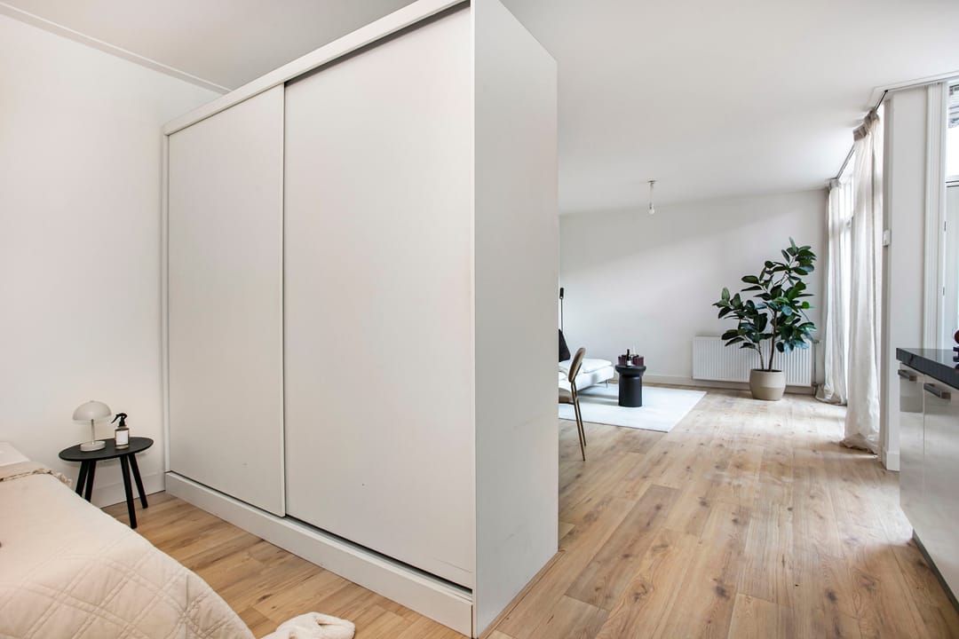 Photo 11 of Pauwstraat 1-A