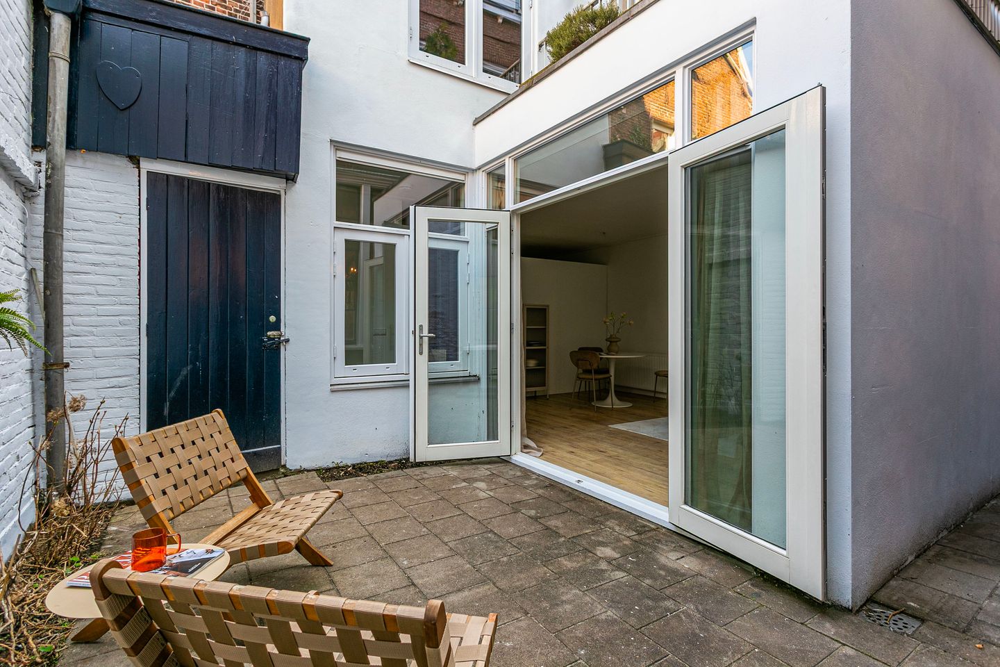 Photo 14 of Pauwstraat 1-A