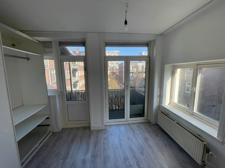 Foto 4 van Nirwana 10