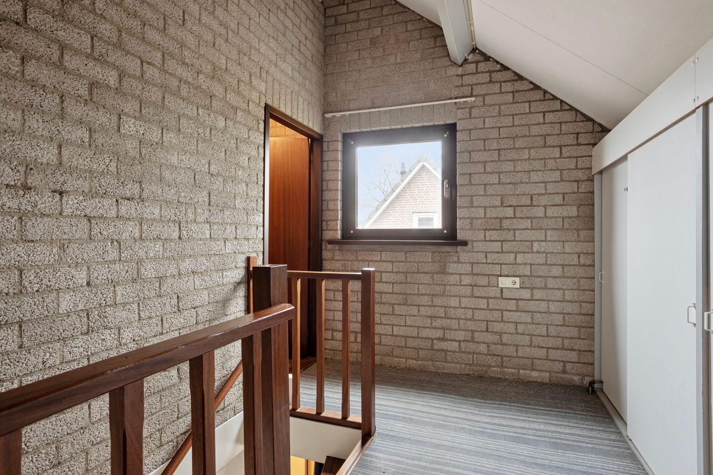 Photo 19 of Sergeant Brownstraat 4