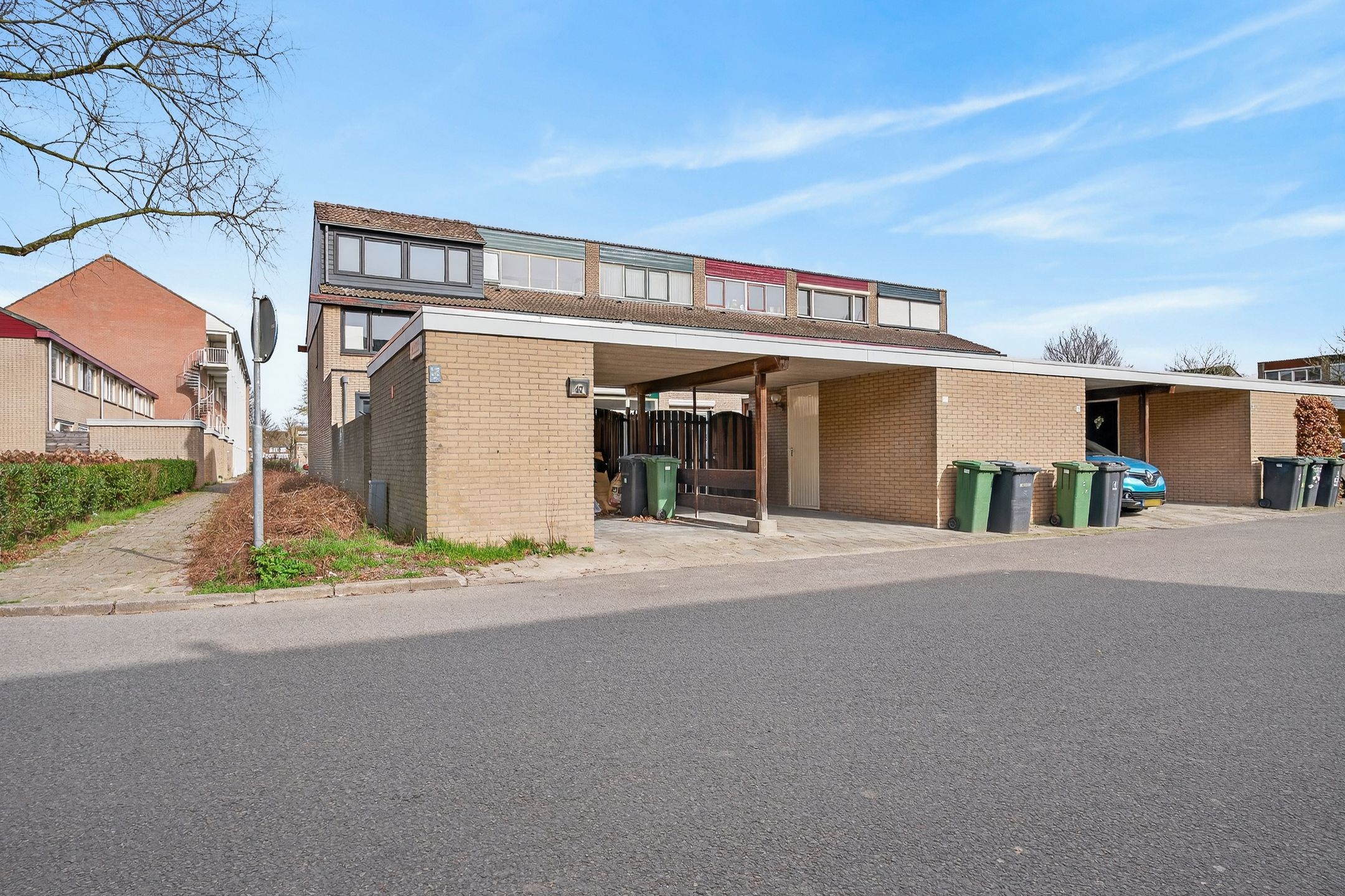 Modern Four-Bedroom Townhouse with Garden in Westervoort — 25