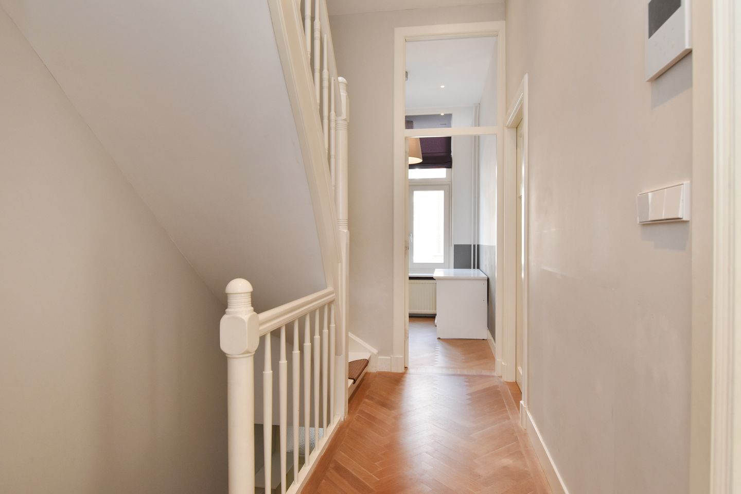 Photo 14 of Van Beverningkstraat 260