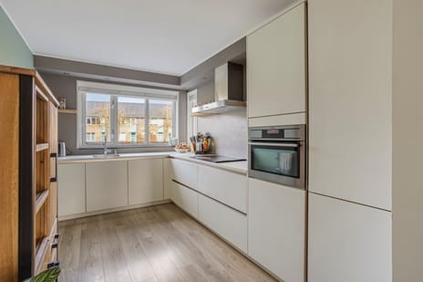 Vicarie 74 secondary image