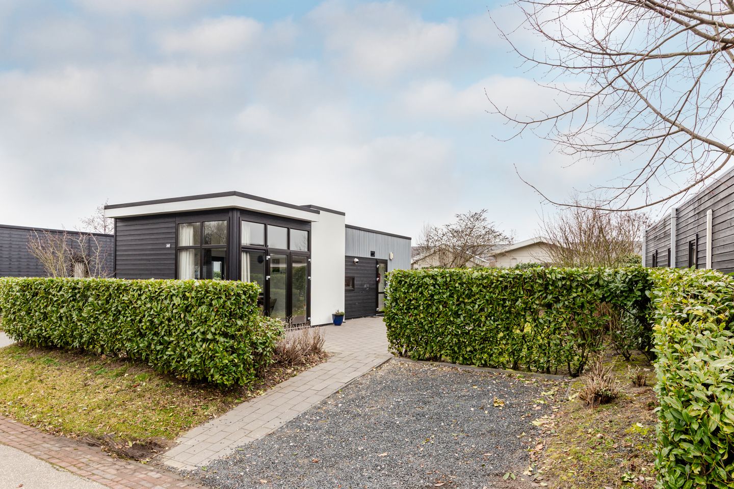 Foto 25 van Zuiderweg 2-R0247