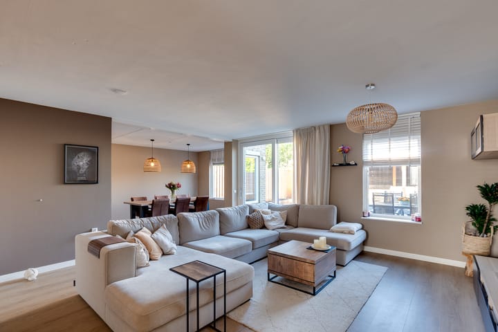 Photo 2 of Diezestraat 16