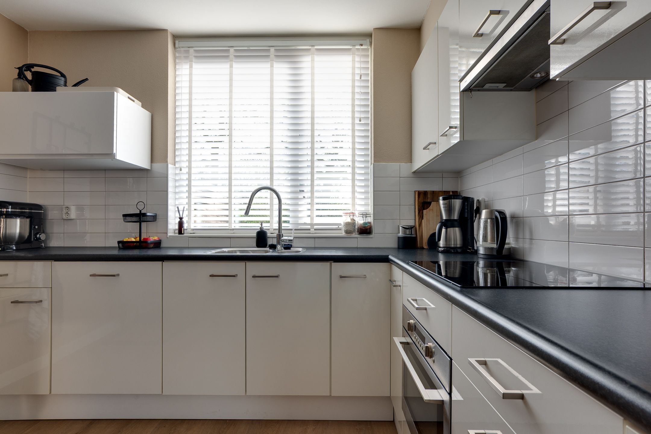 Photo 6 of Diezestraat 16