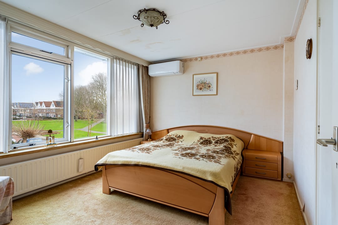 Photo 28 of Swemcoperlaan 43