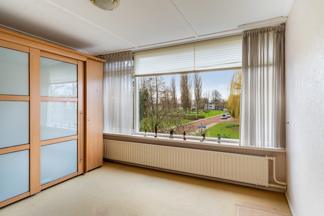 Photo 32 of Swemcoperlaan 43