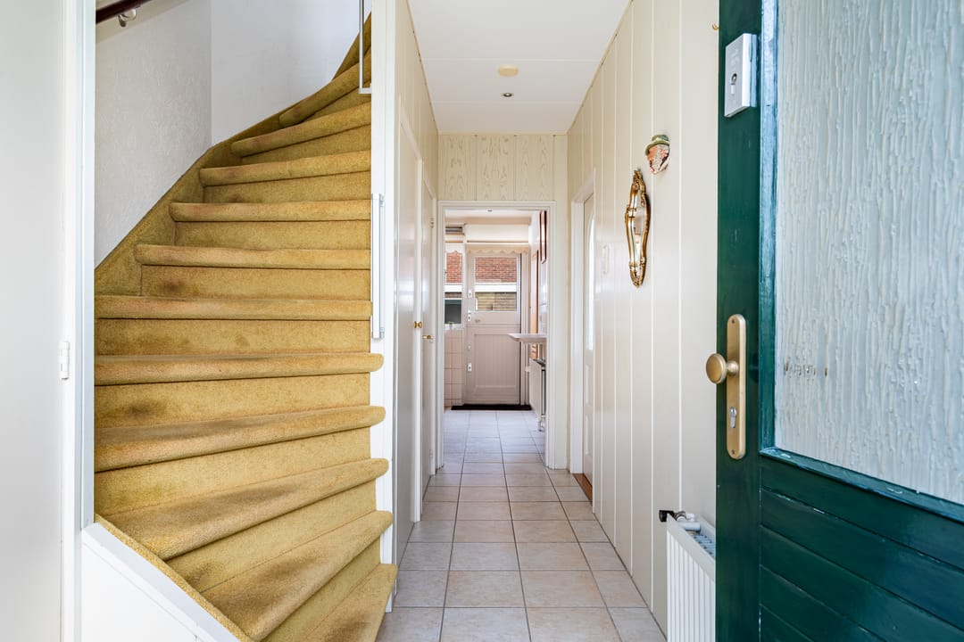 Photo 8 of Swemcoperlaan 43