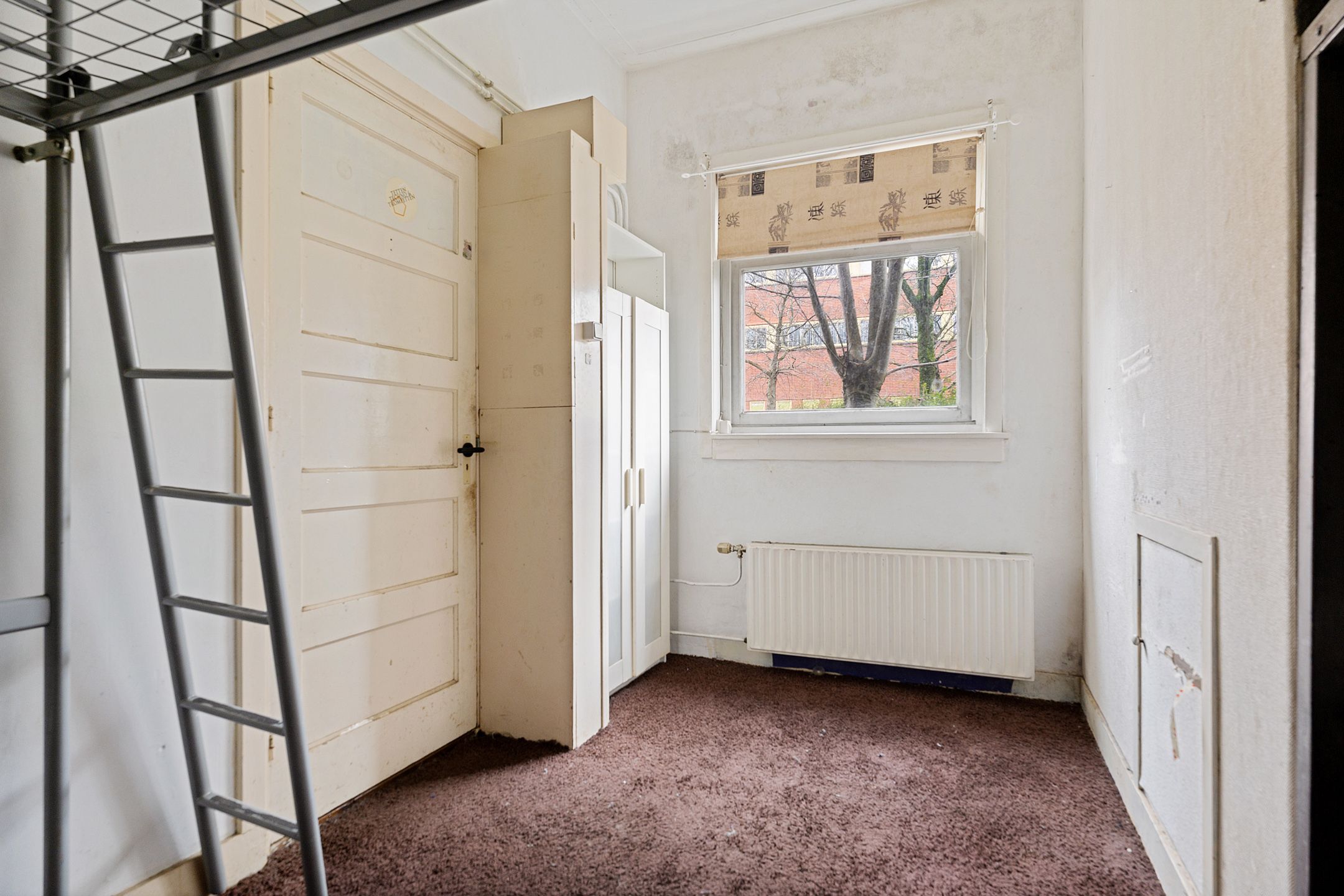 Photo 12 of Diephuisstraat 13