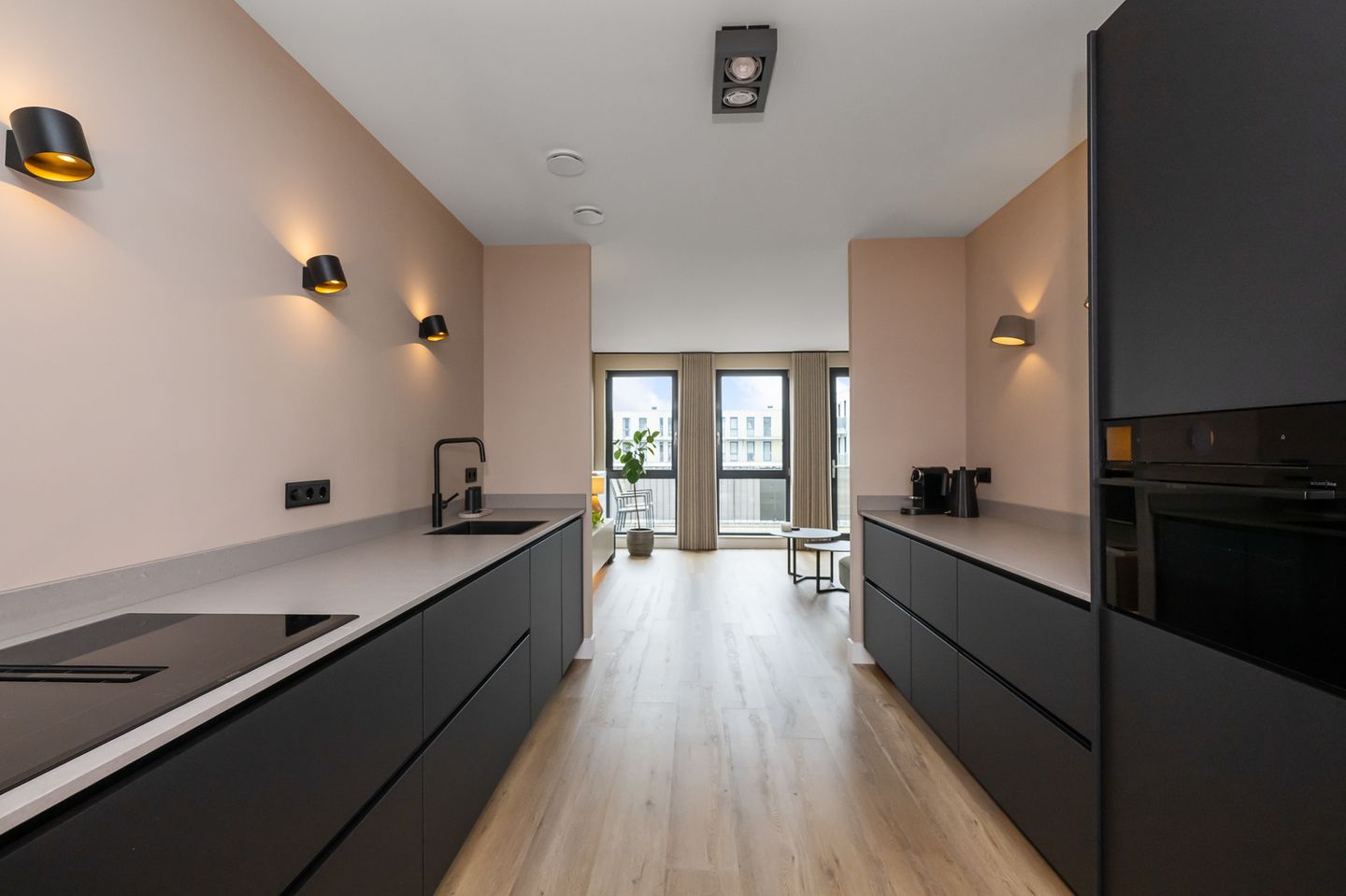 Foto 19 van Laan der Nederlanden 68-G