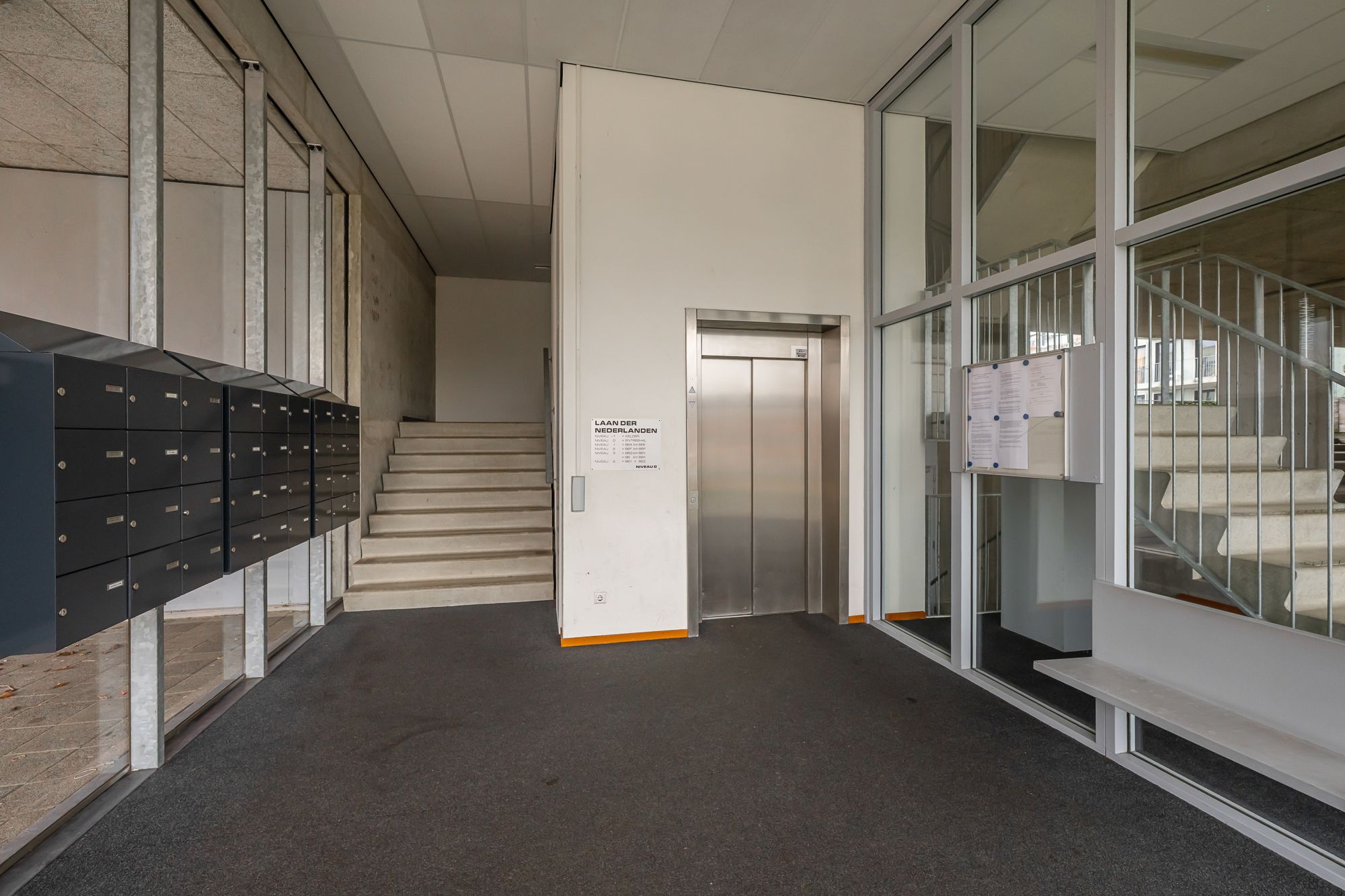 Foto 42 van Laan der Nederlanden 68-G