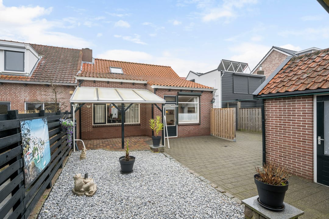 Foto 32 van Tienhoven 10