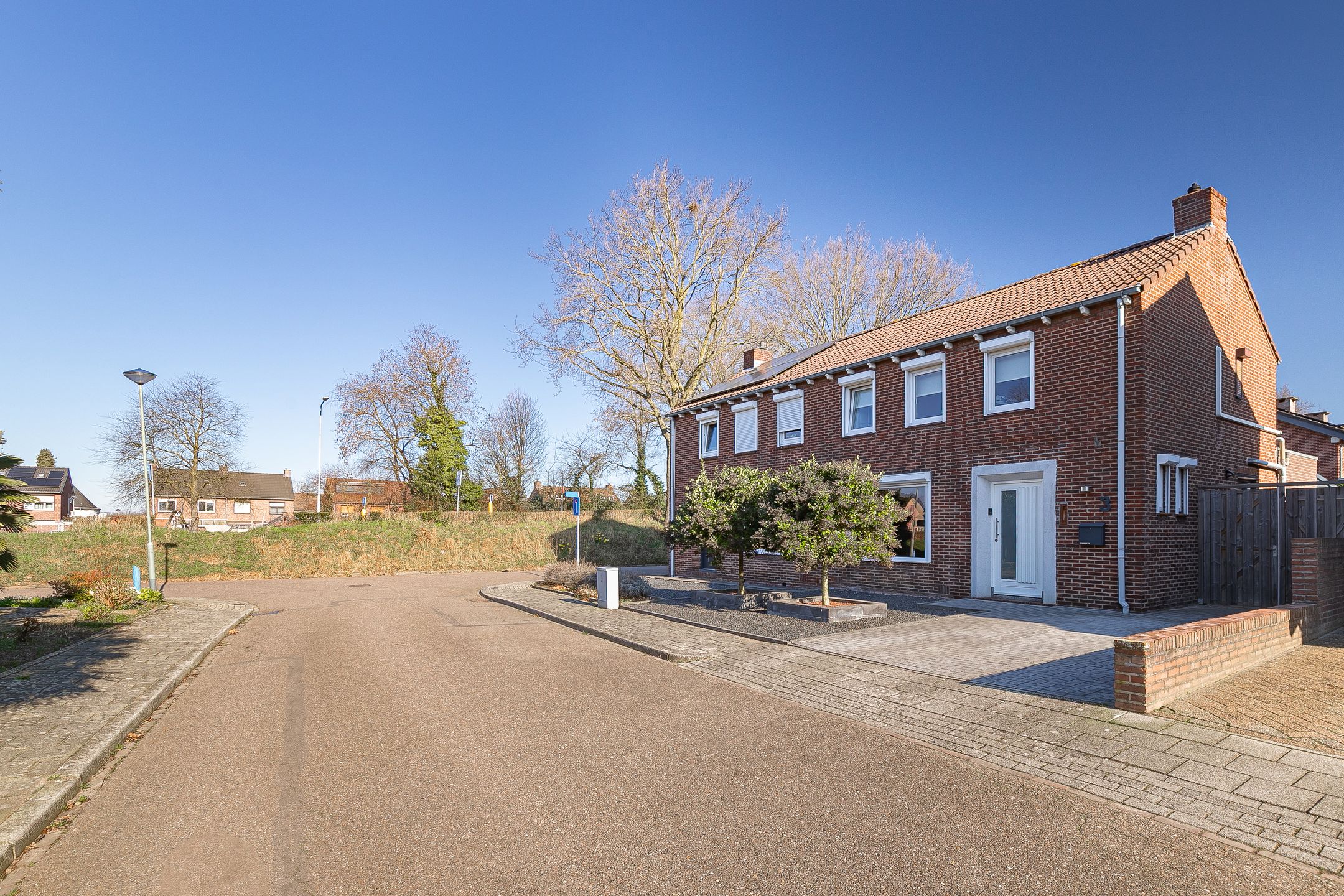 Spacious semi-detached home with garden and modern amenities in Urmond — 22