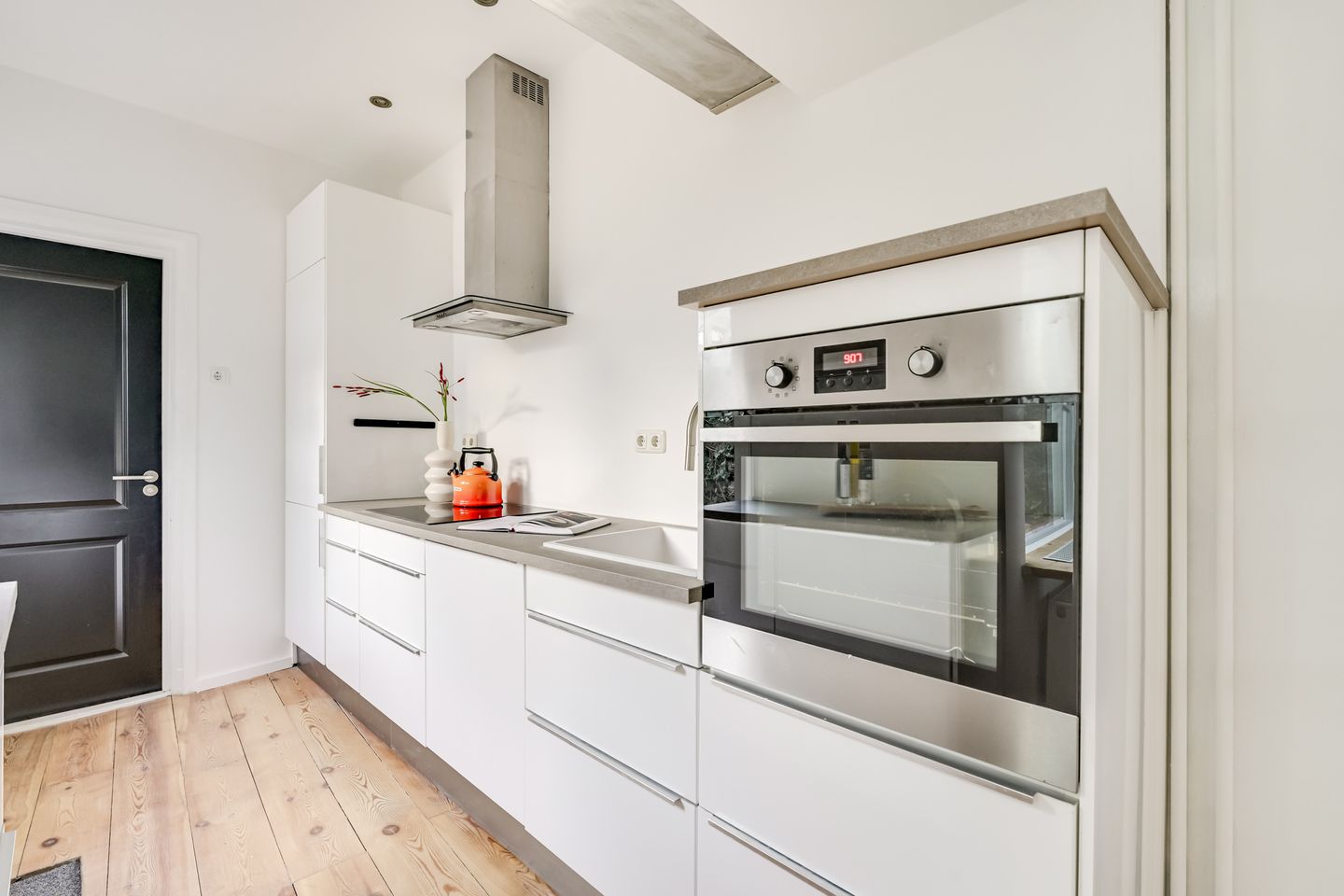 Photo 4 of Cremerstraat 62