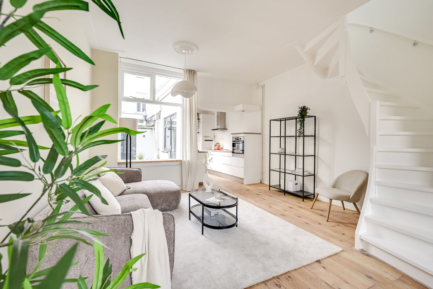 Photo 14 of Cremerstraat 62