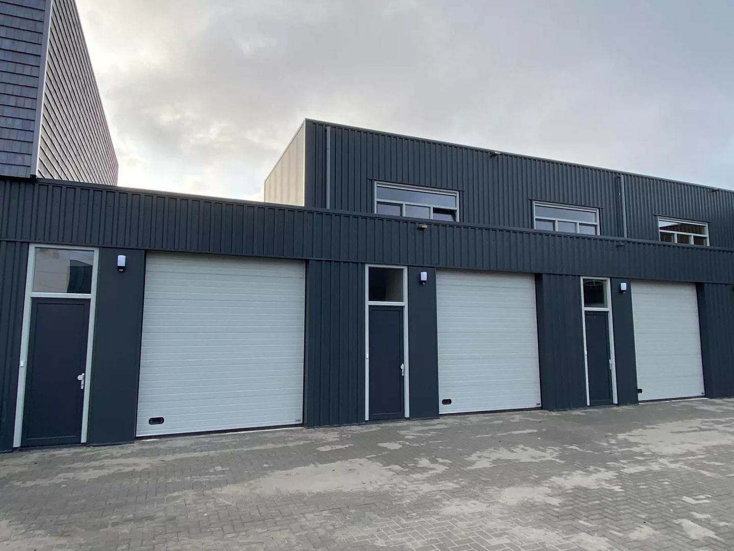 Bekijk foto 1 van Rostockweg 9