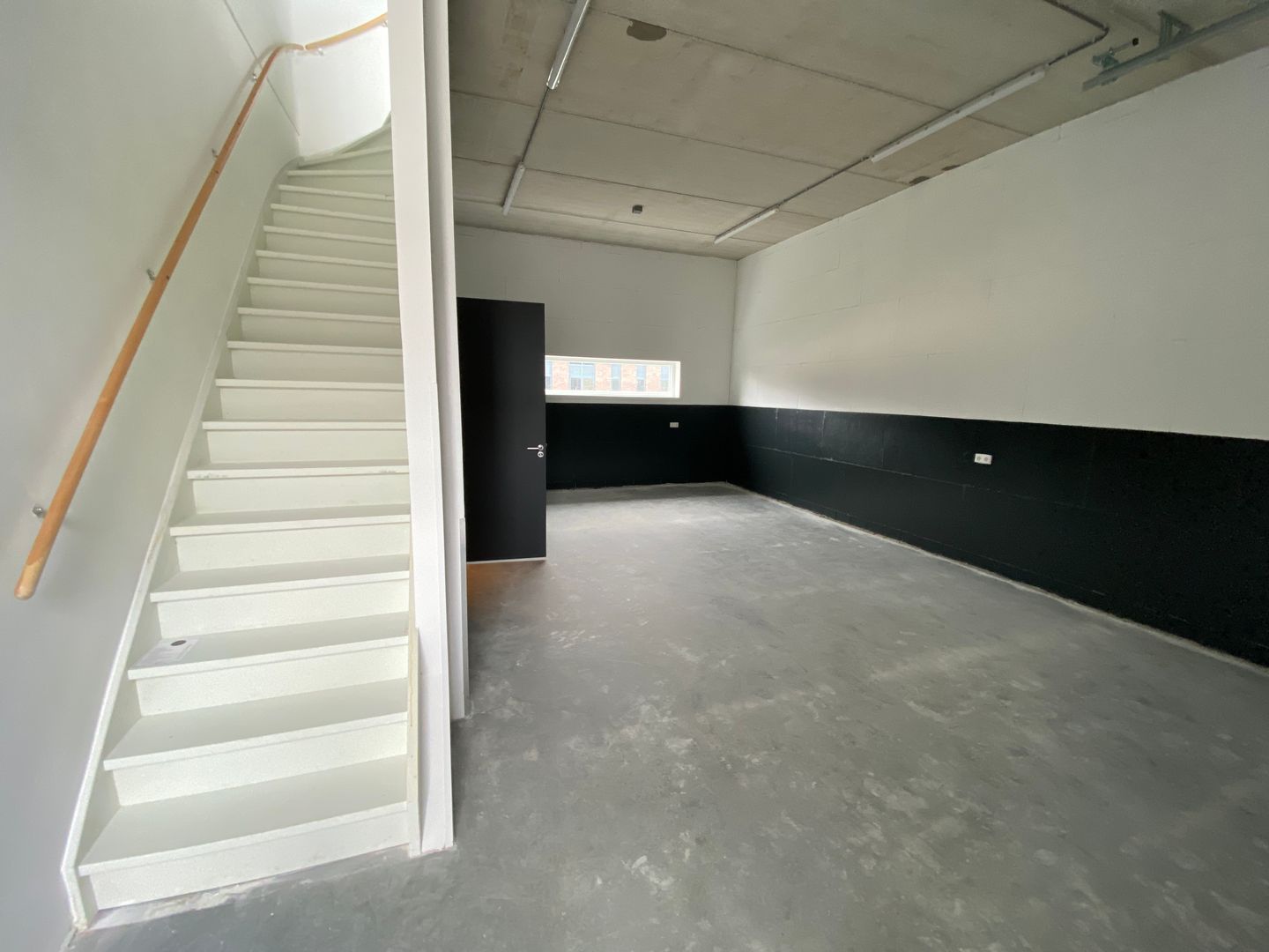 Bekijk foto 3 van Rostockweg 9