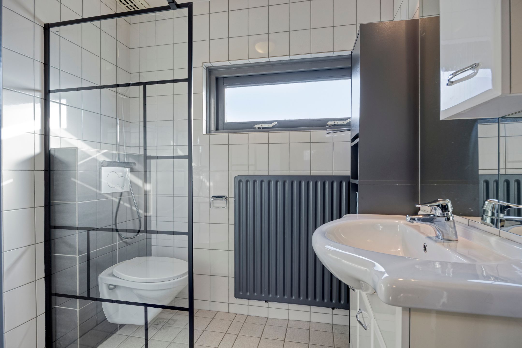 Modern Renovated Family Home with Luxury Finishes in Tongelre — 22