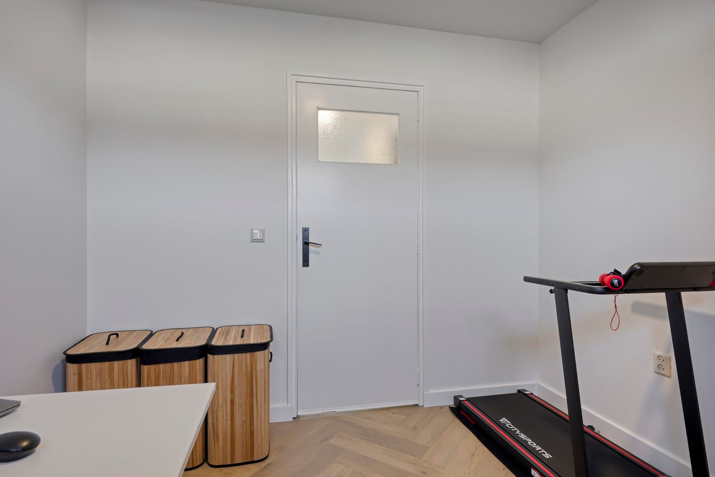 Modern Renovated Family Home with Luxury Finishes in Tongelre — 27