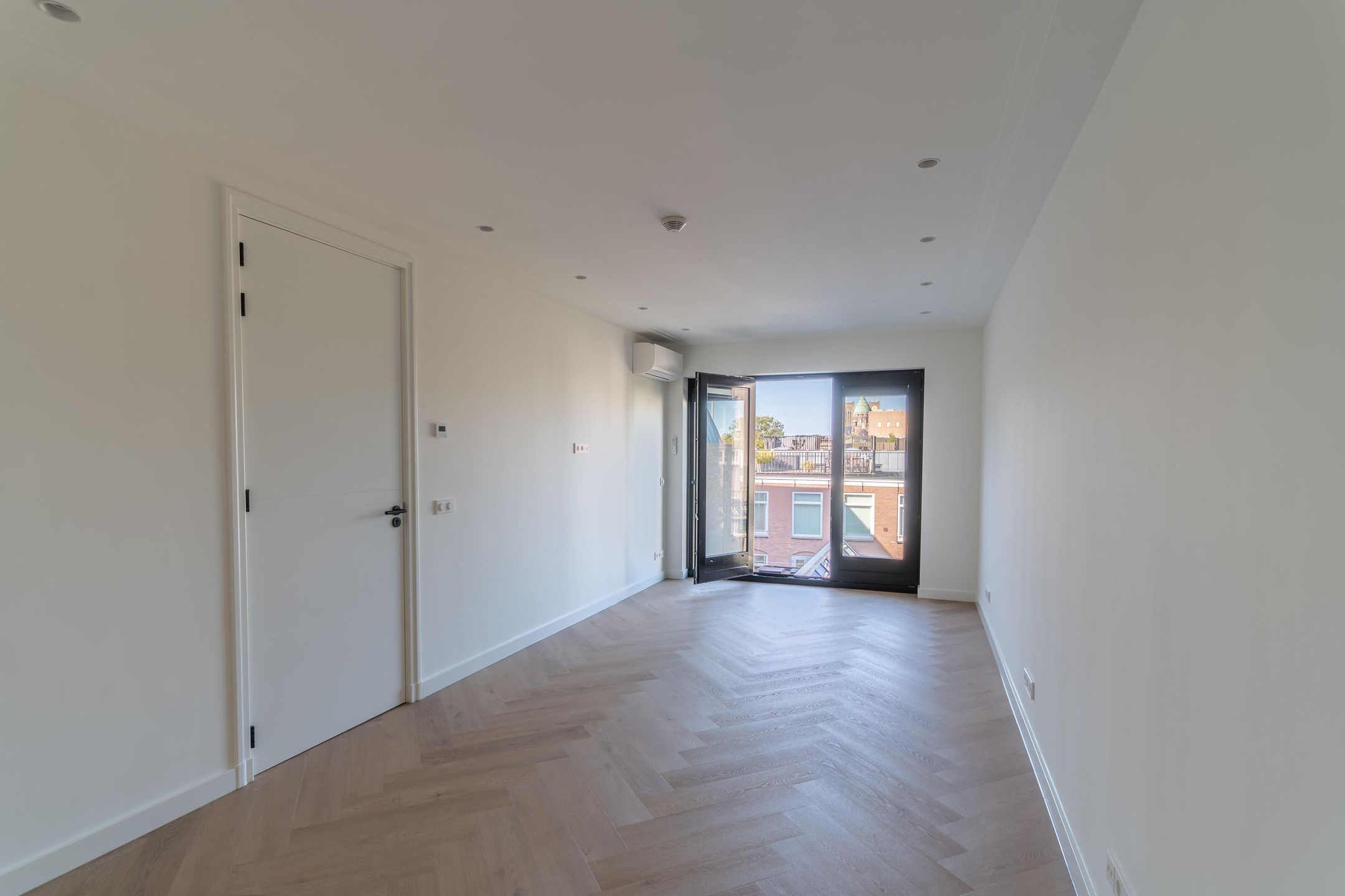 Photo 33 of Houtplein 10-B