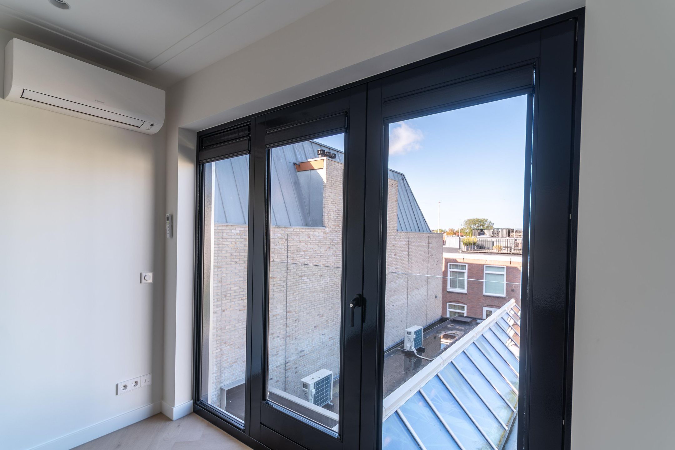 Photo 39 of Houtplein 10-B