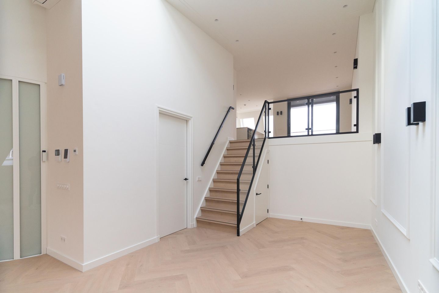 Photo 29 of Houtplein 10-B