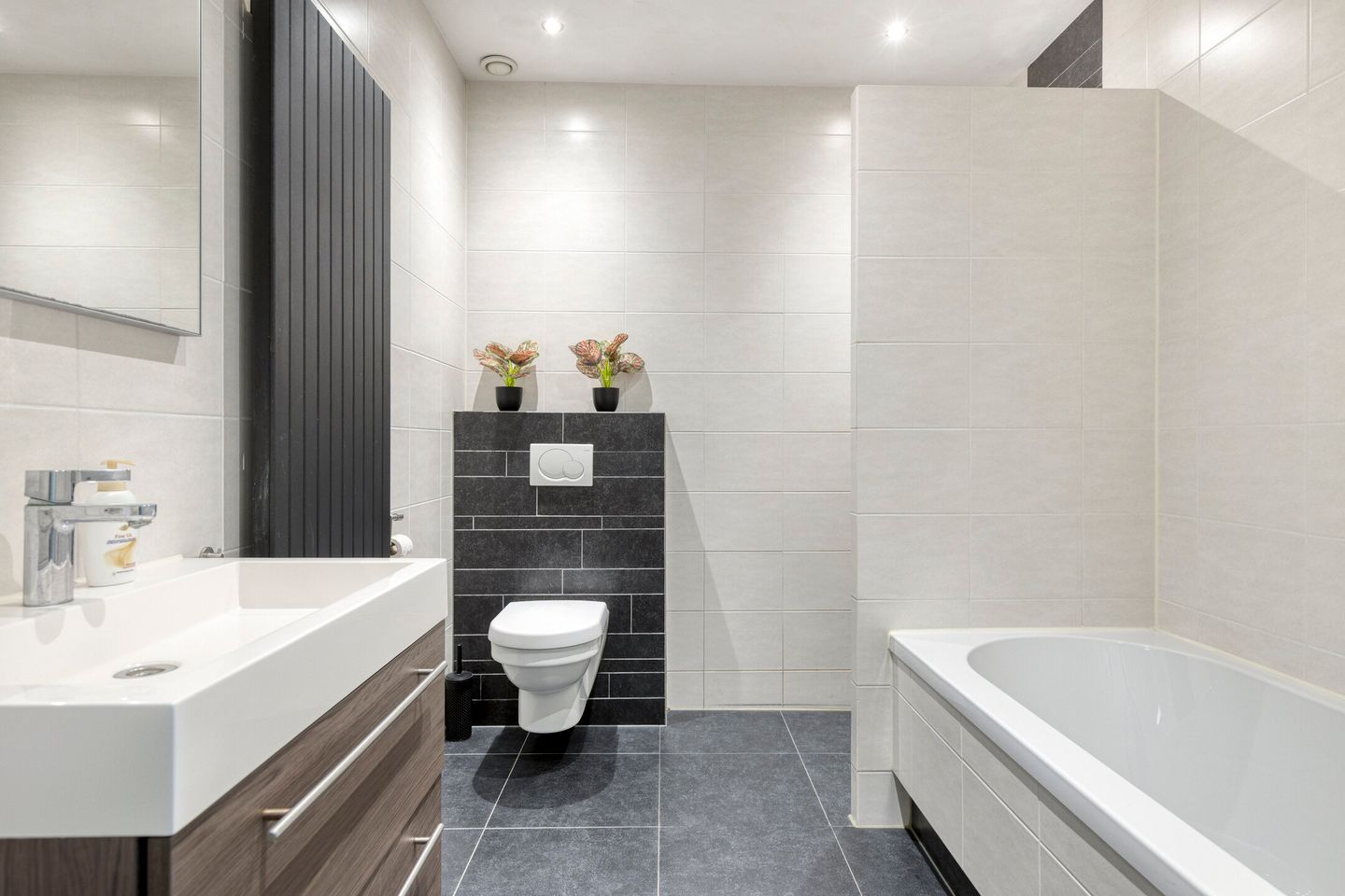 Photo 5 of Koolwitje 2