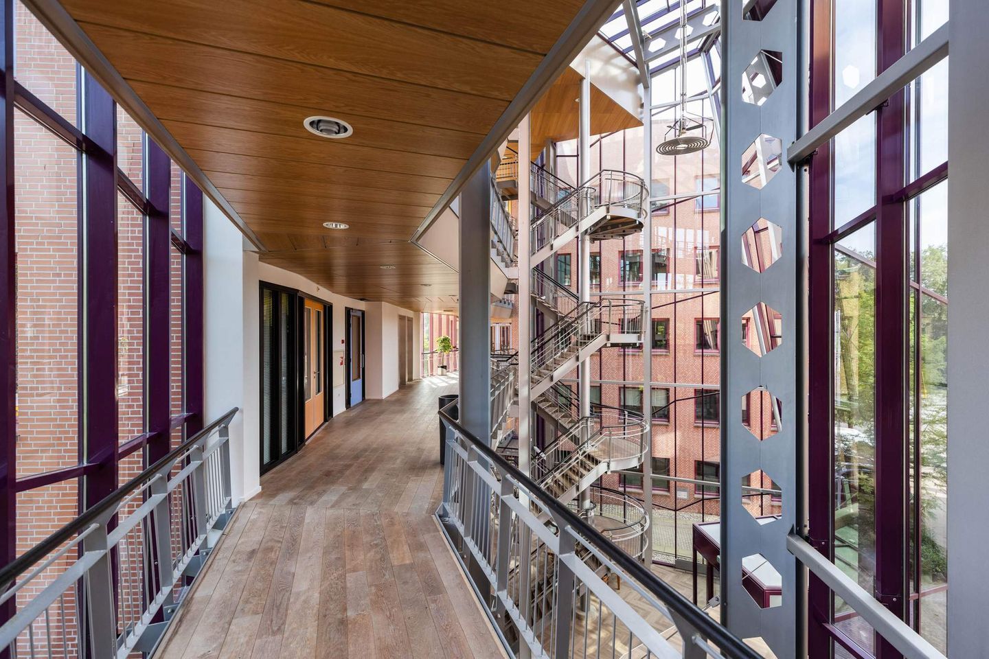 Bekijk foto 5 van Naarderweg 16