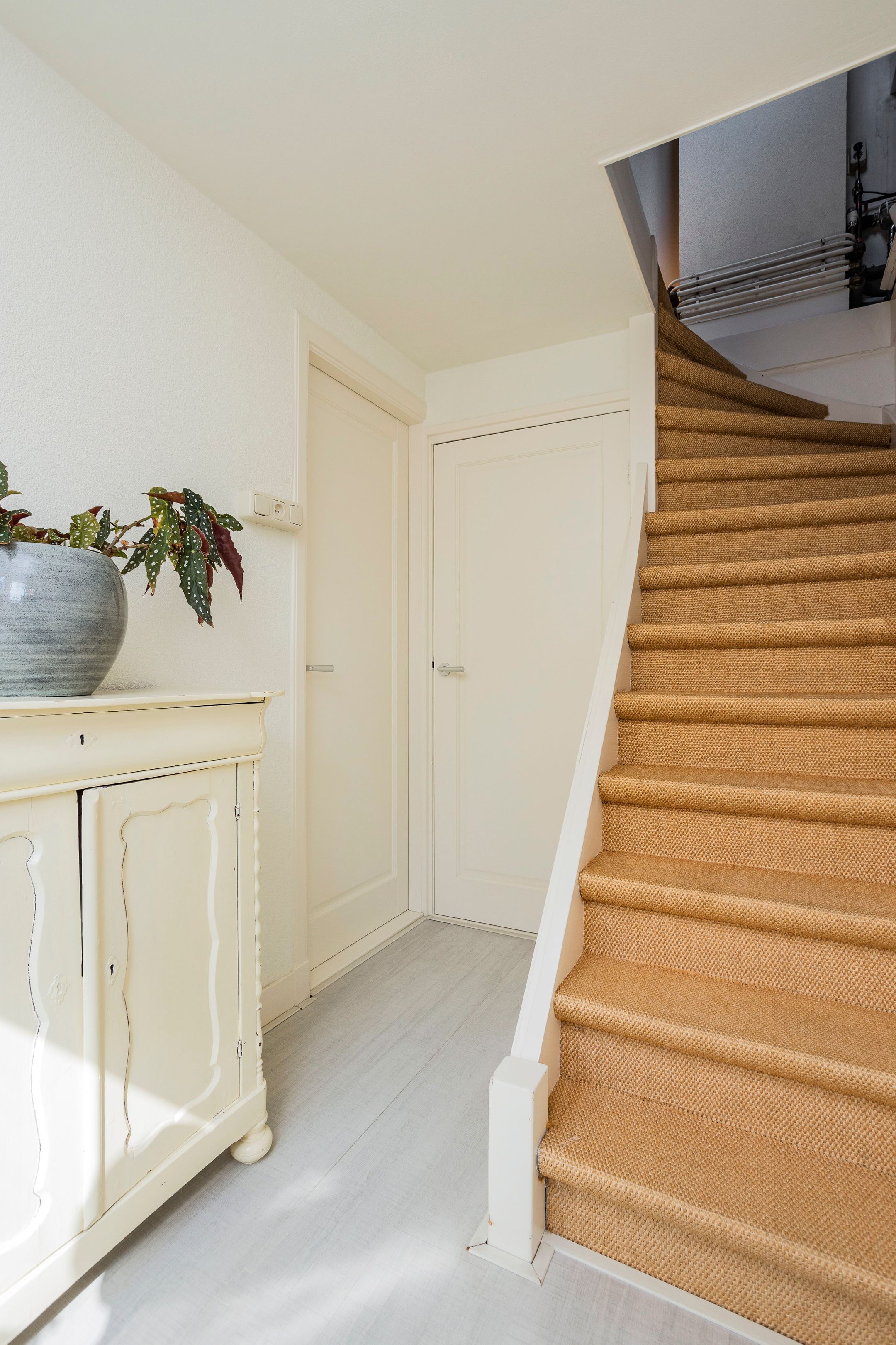 Charming 1930s Semi-Detached House with Modern Renovations in Rheden — 22