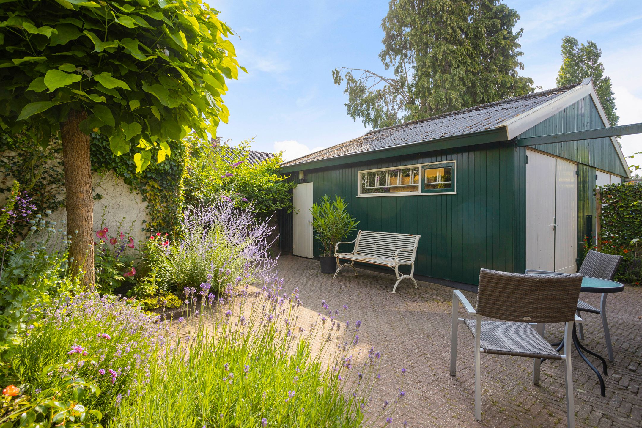 Charming 1930s Semi-Detached House with Modern Renovations in Rheden — 25