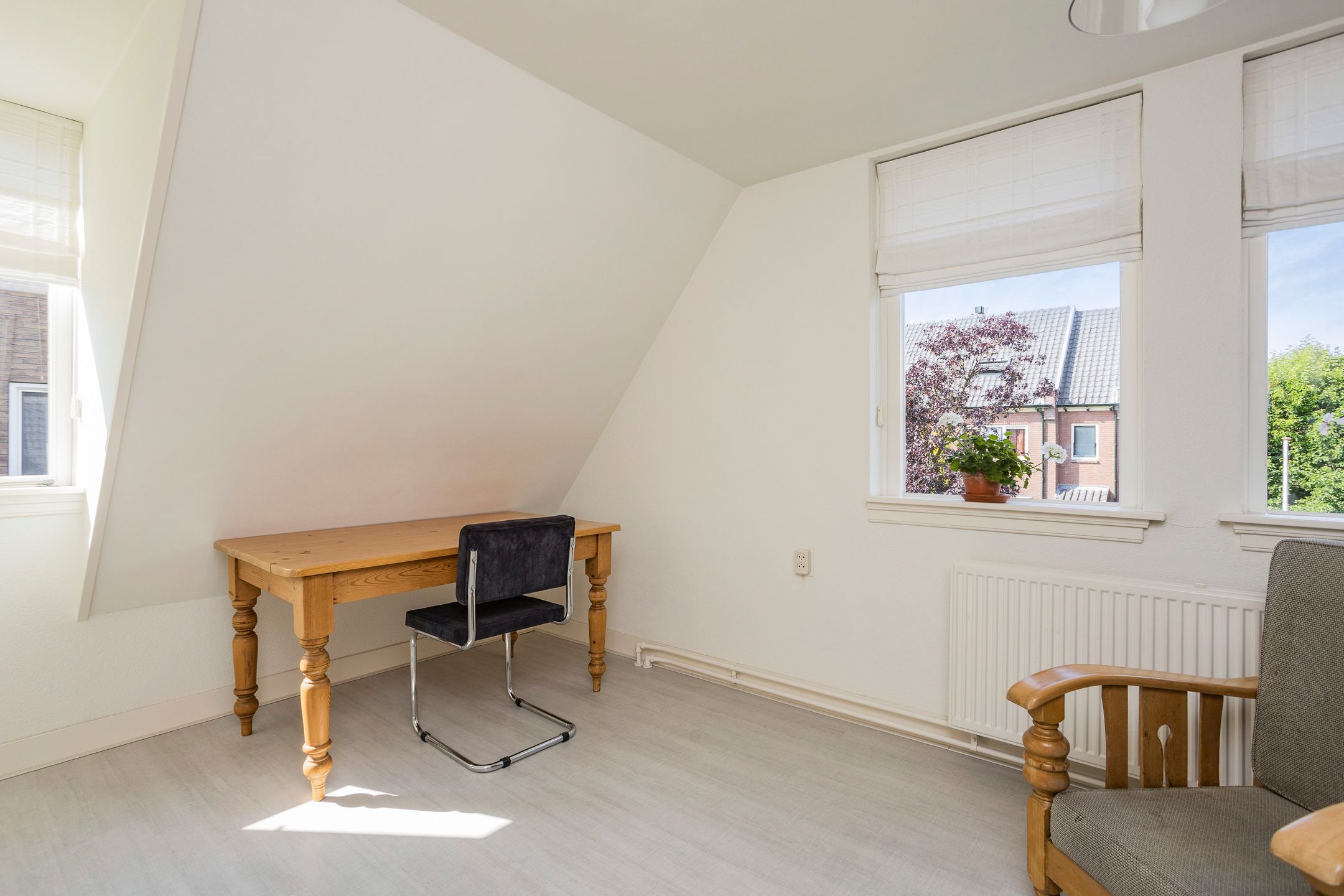 Charming 1930s Semi-Detached House with Modern Renovations in Rheden — 19