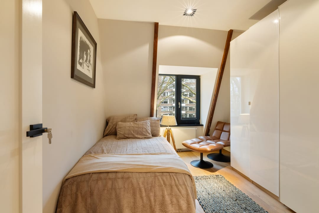 Luxury Freehold Apartment with Forest Views in Amsterdam Zuid — 23