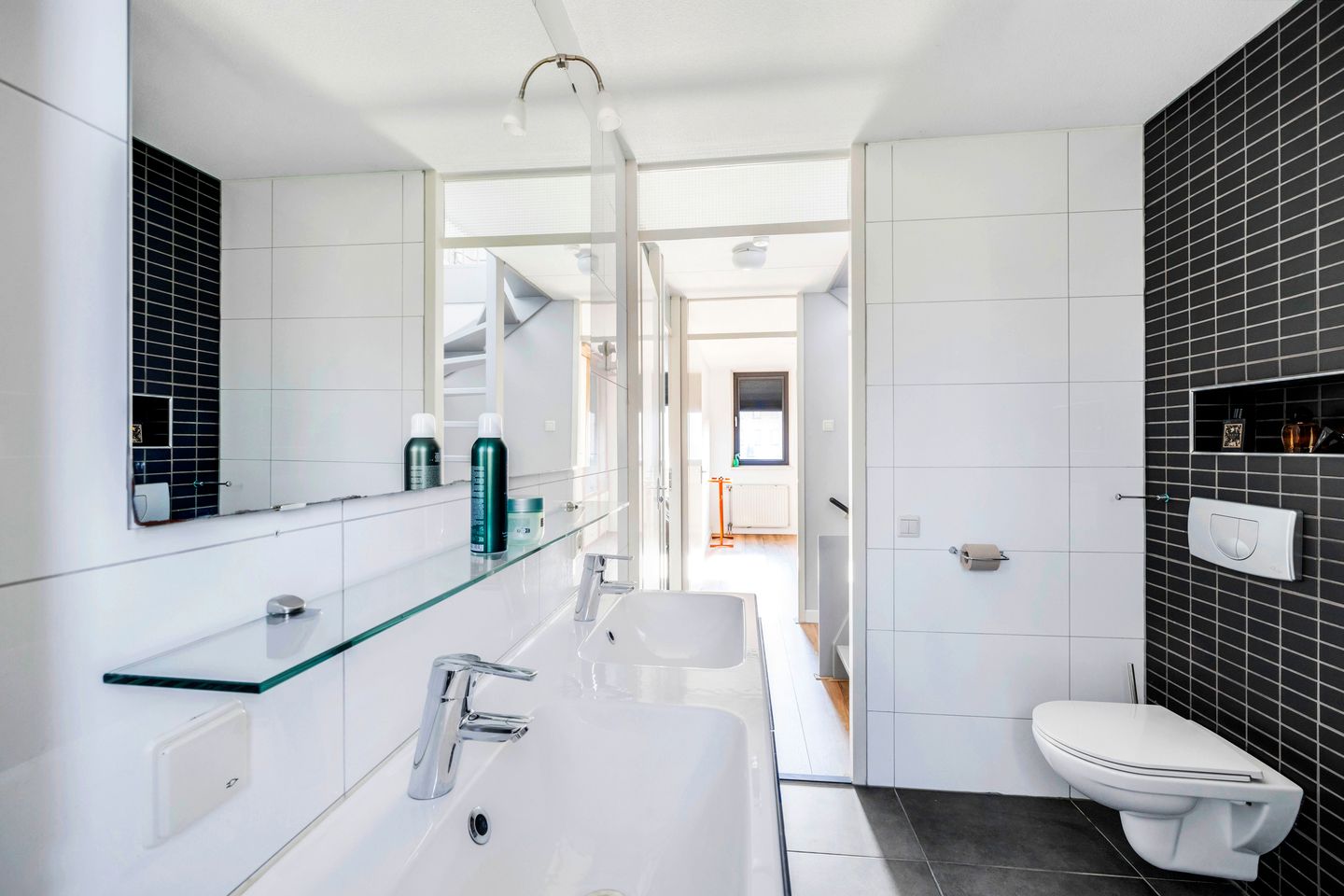 Foto 25 van Burgemeester Honnerlage Gretelaan 41