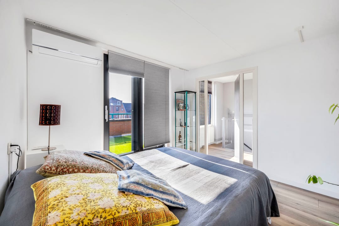 Foto 28 van Burgemeester Honnerlage Gretelaan 41