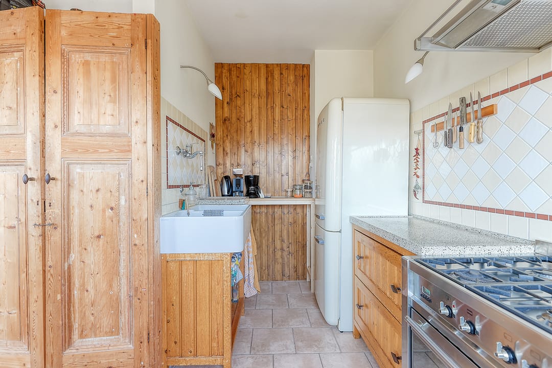 Charming 1950s Maisonette in Green Bohemen Neighborhood — 15