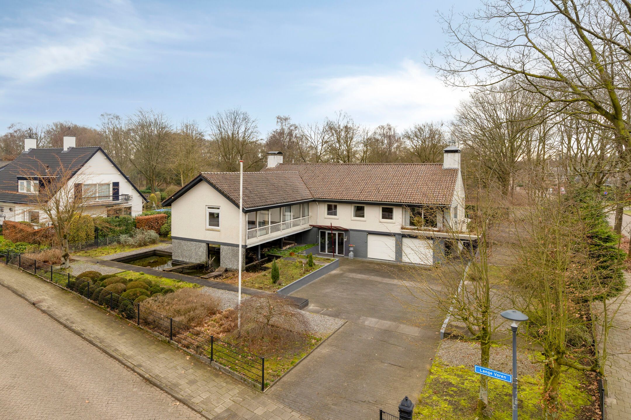 Lange Voren 2 