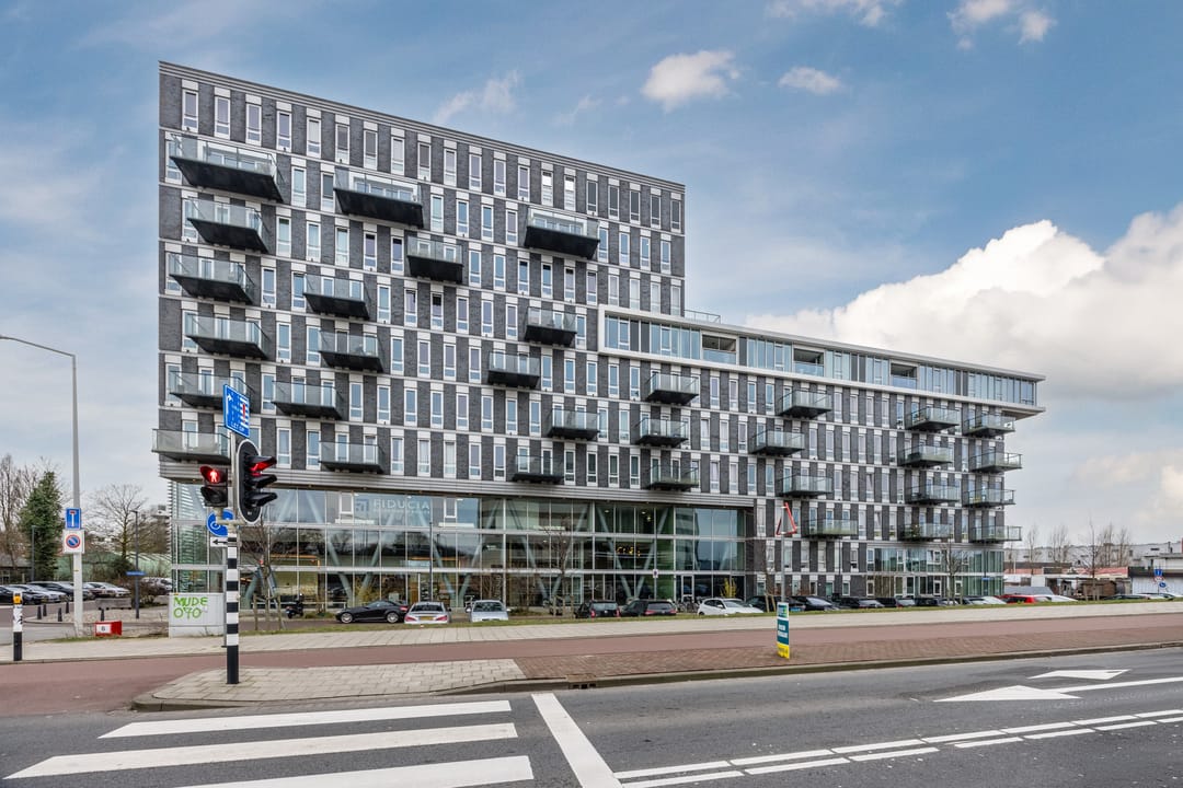 Modern 3-room apartment with terrace and parking in Binckhorst, Den Haag — 26