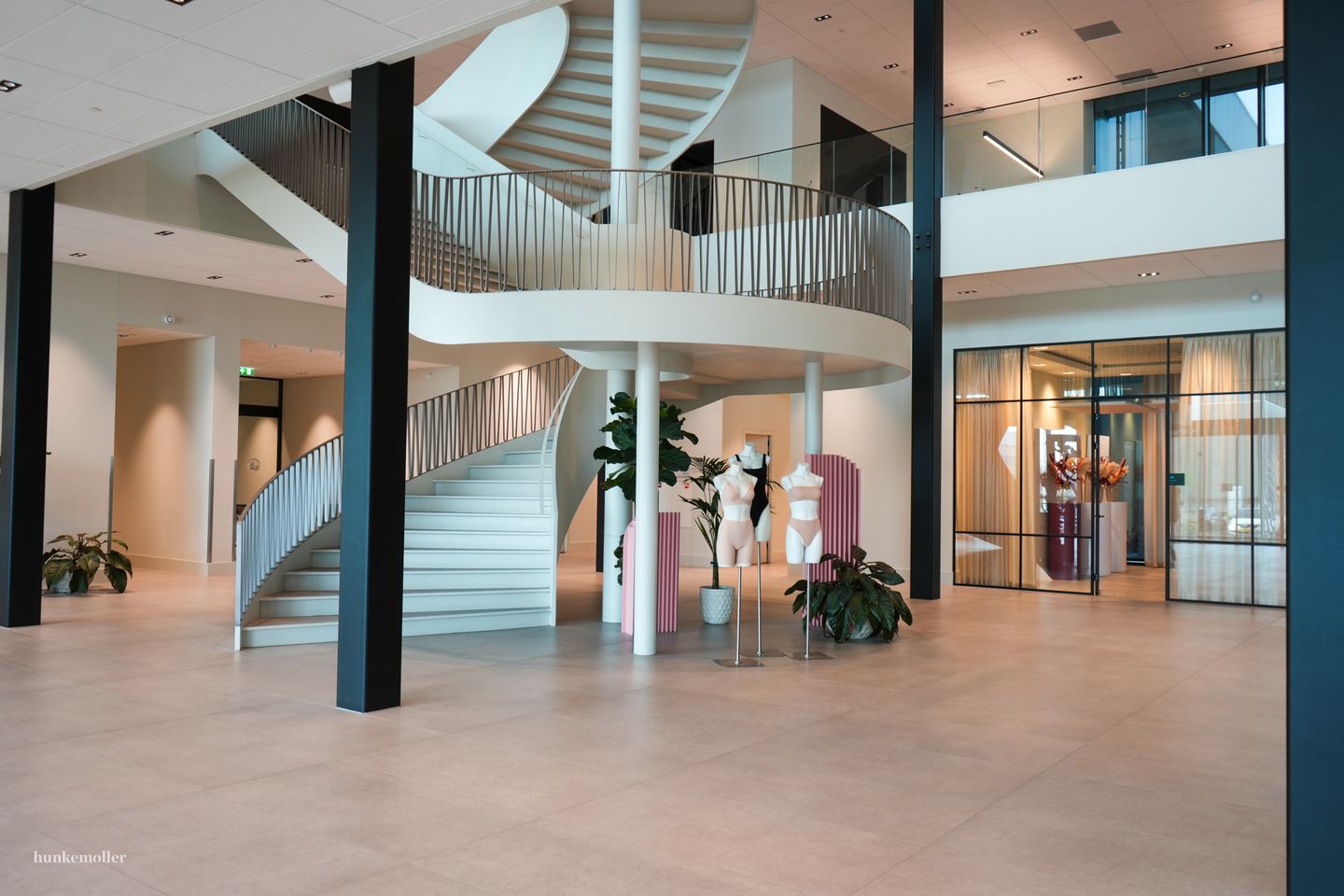 View photo 3 of Sterkenburg 3