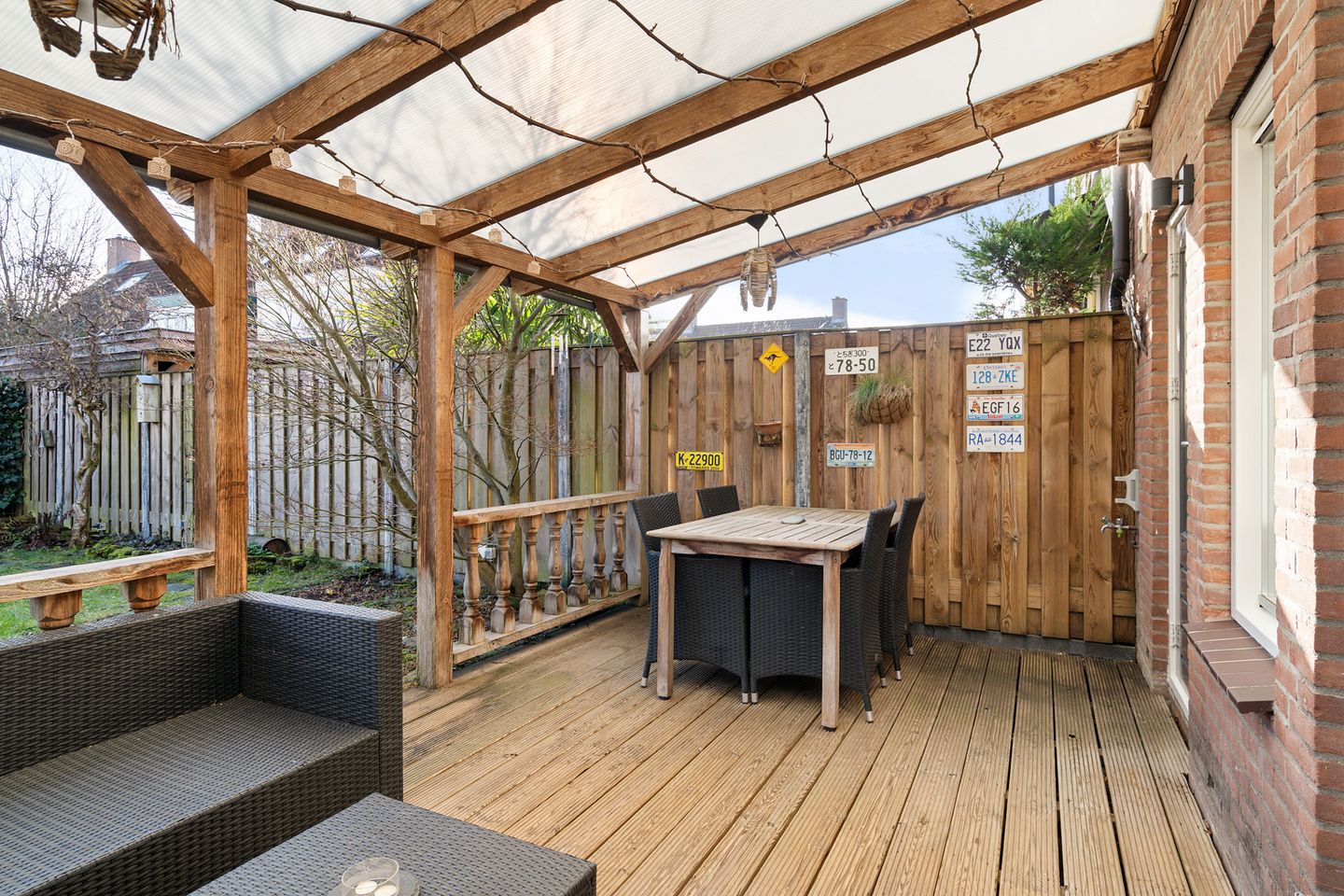 Spacious and Bright Terraced House with Sunny Southwest Backyard in Houten — 33