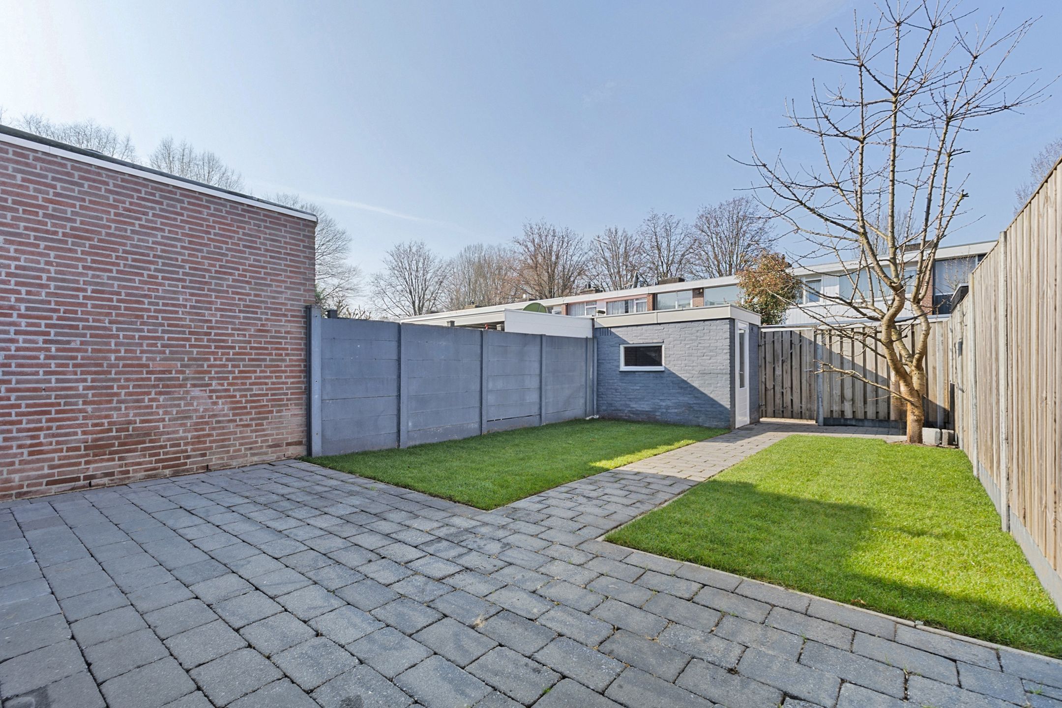 Move-in Ready Terraced House in Quiet 'De Reit' Neighborhood Near Forest and City Center — 21