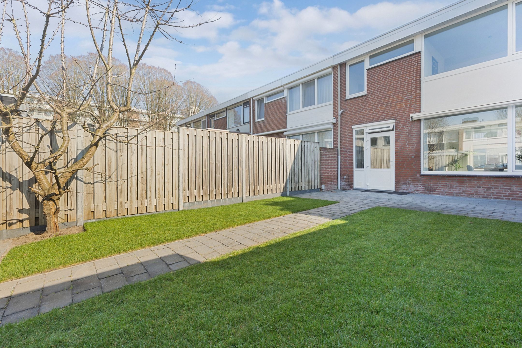 Move-in Ready Terraced House in Quiet 'De Reit' Neighborhood Near Forest and City Center — 23
