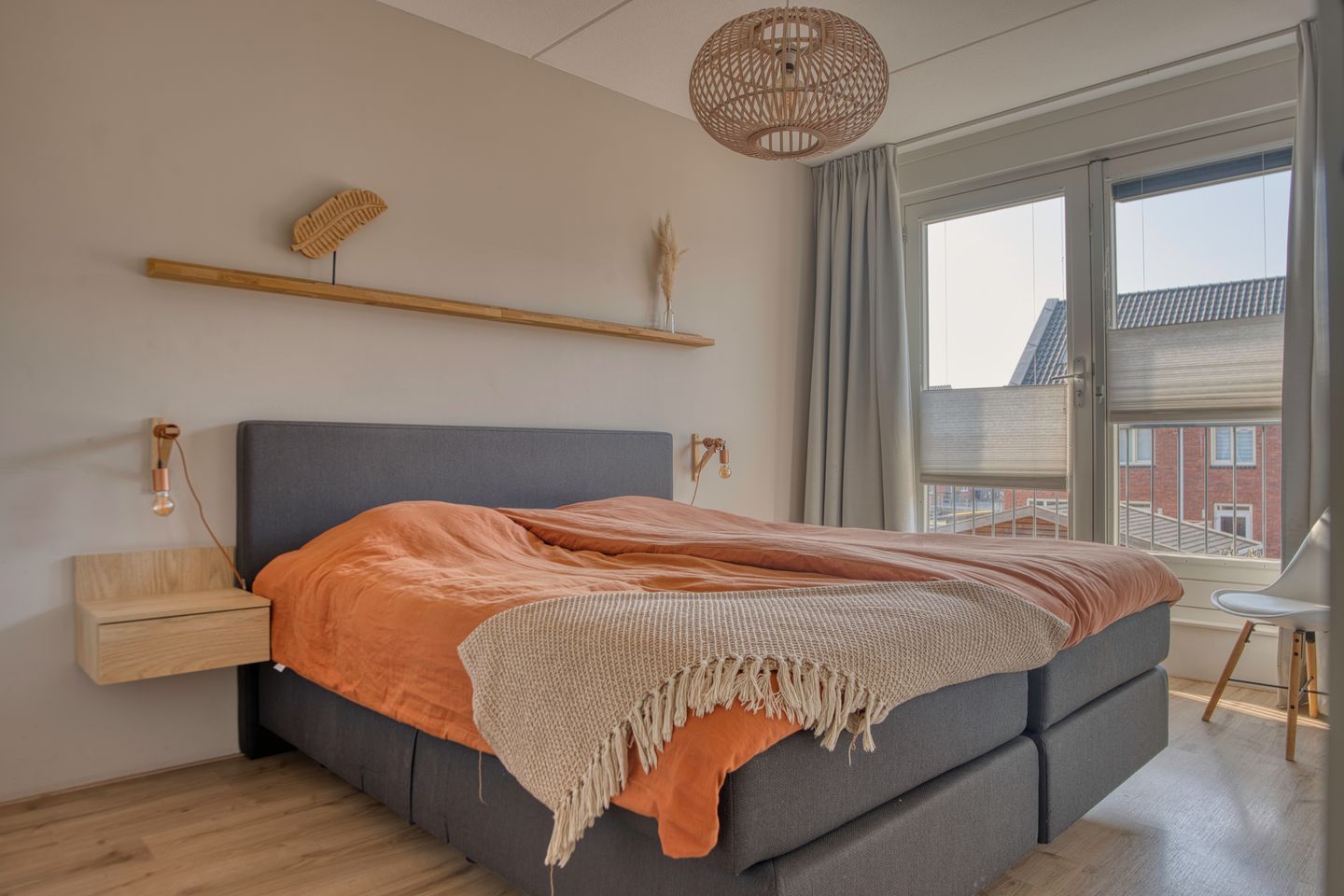 Spacious extended family home with 5 bedrooms and southwest-facing garden in De Volgerlanden — 29