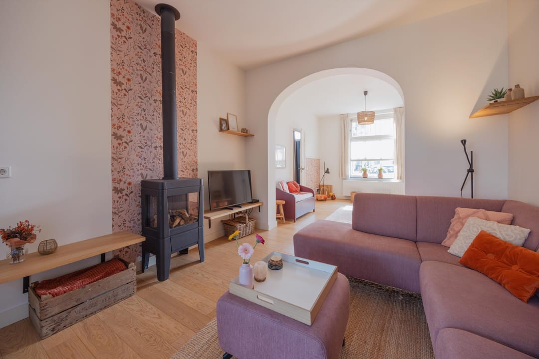 Charming Renovated Two-Storey Home with Large Garden in Horst Centre — 10