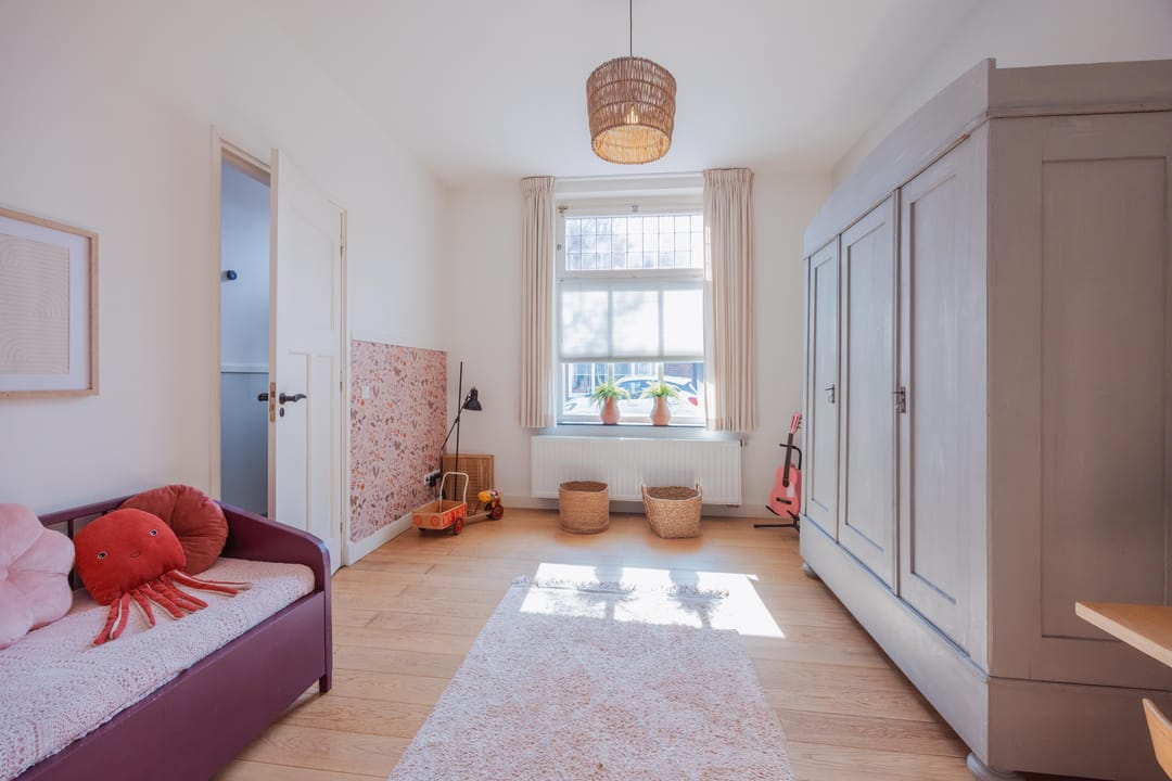 Charming Renovated Two-Storey Home with Large Garden in Horst Centre — 8