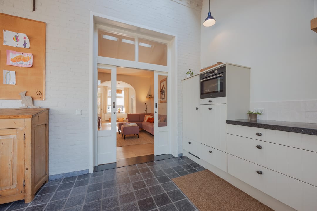 Charming Renovated Two-Storey Home with Large Garden in Horst Centre — 14