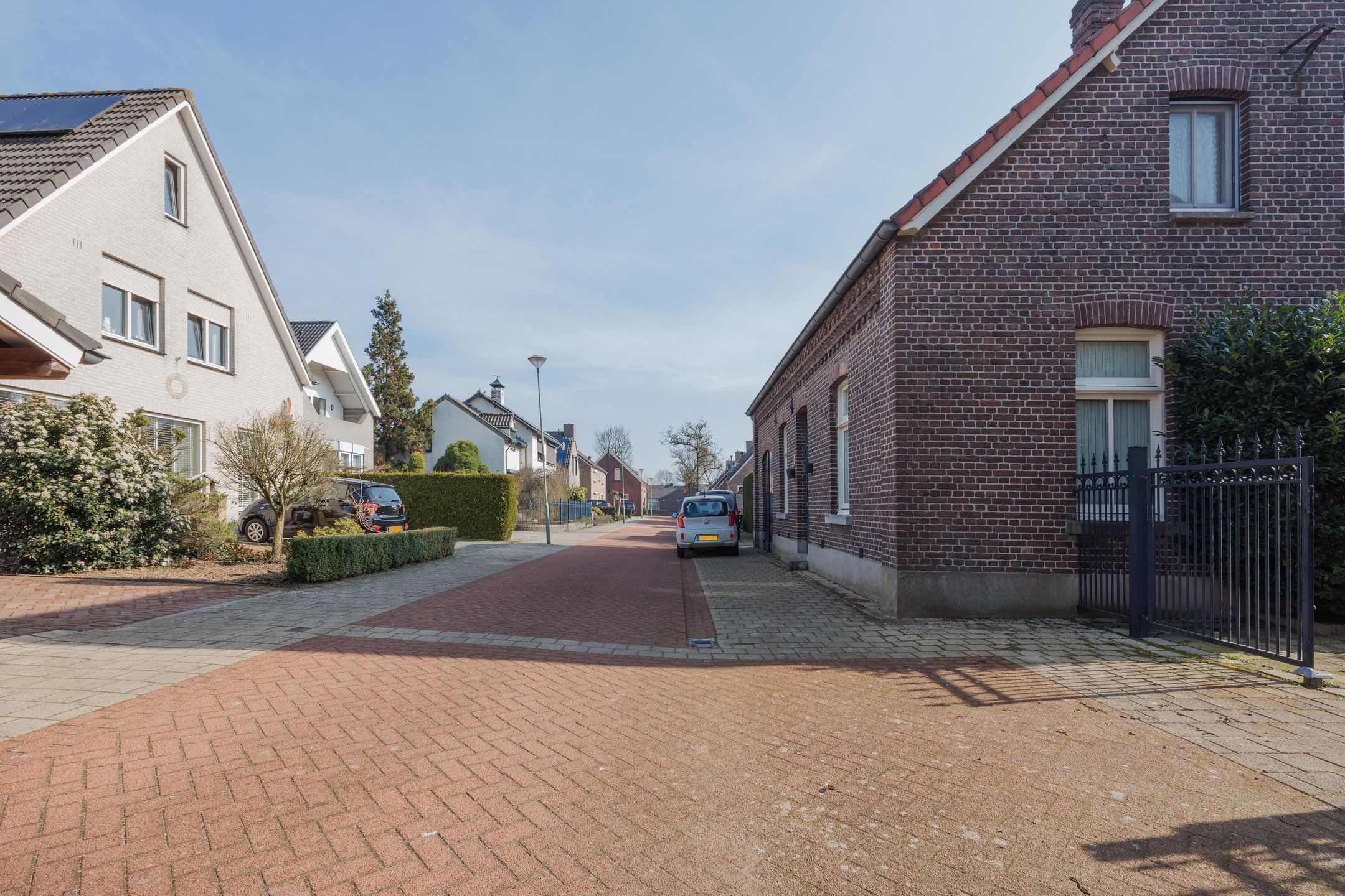 Charming Renovated Two-Storey Home with Large Garden in Horst Centre — 48