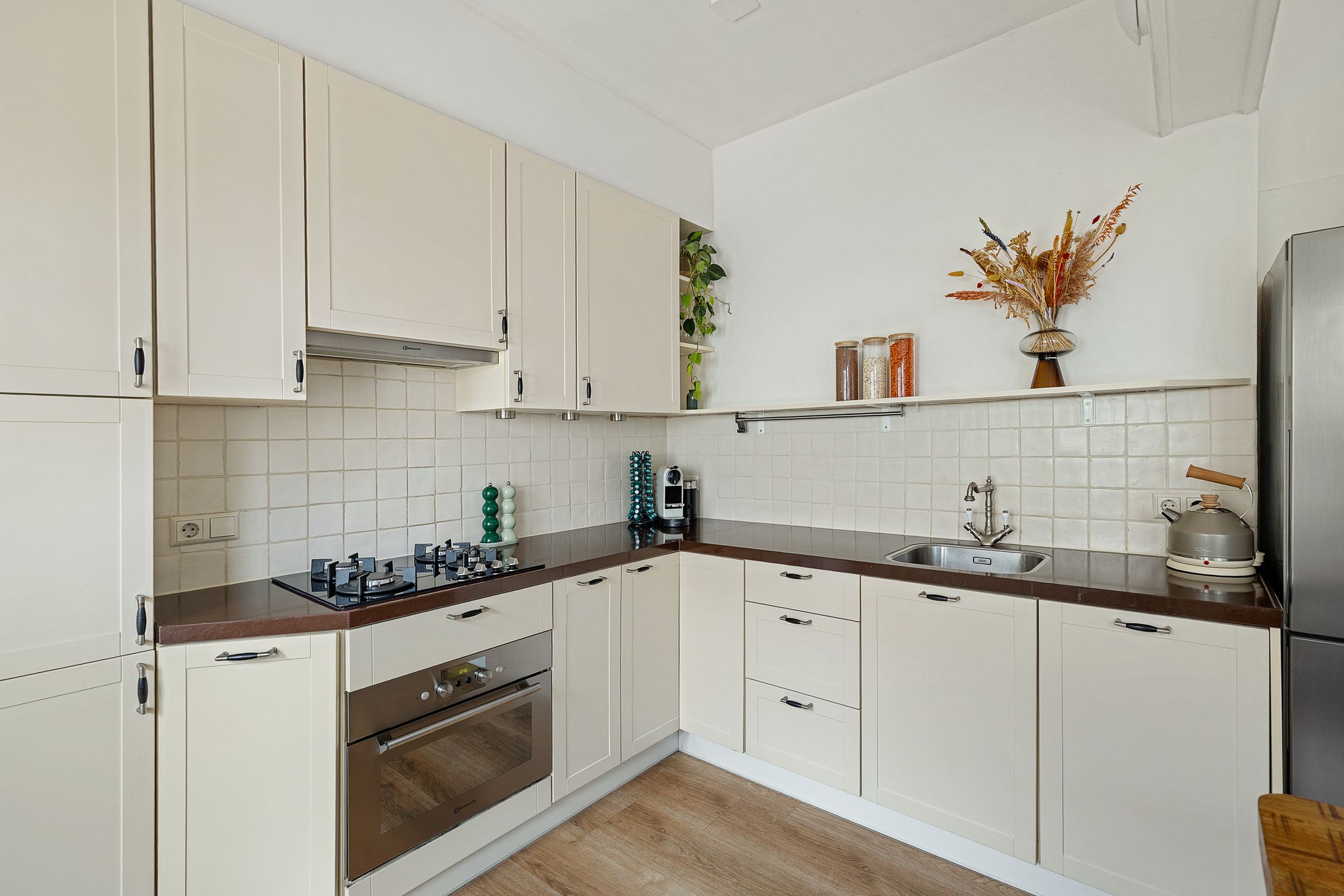 Foto 9 van Nieuwravenstraat 15