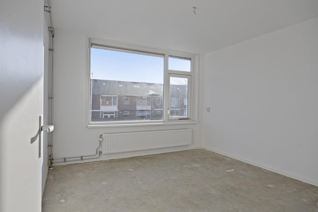 Spacious Family Home with 4 Bedrooms in Heusdenhout — 22